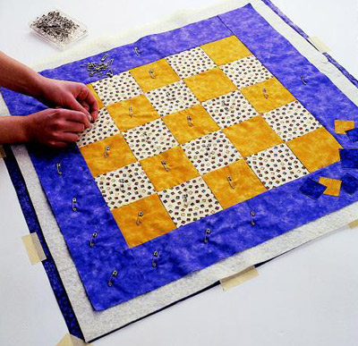 Quilting tips #2: patching batting for quilting projects - leftover fabric  ideas, easy patchwork. 